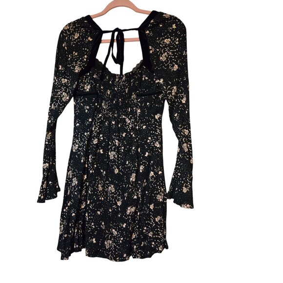 Free People Women's Sz S Tess Mini Black/White ASO Chanel in Day of Our Lives - Picture 4 of 7